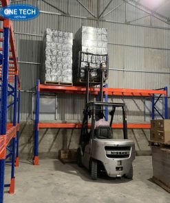 Kệ sắt hạng nặng 2 tầng dùng trong nhà kho chứa hàng tải trọng lớn