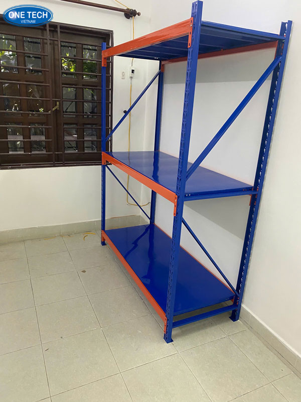 Hình ảnh minh họa kích thước kệ trung tải 3 tầng với chiều dài 1.5m, cao 2m, sâu 0.5m