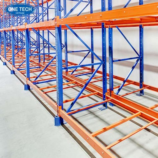 Kệ Double Deep công nghiệp với thiết kế vững chắc, giúp tối ưu diện tích lưu trữ và tăng hiệu suất quản lý hàng hóa.