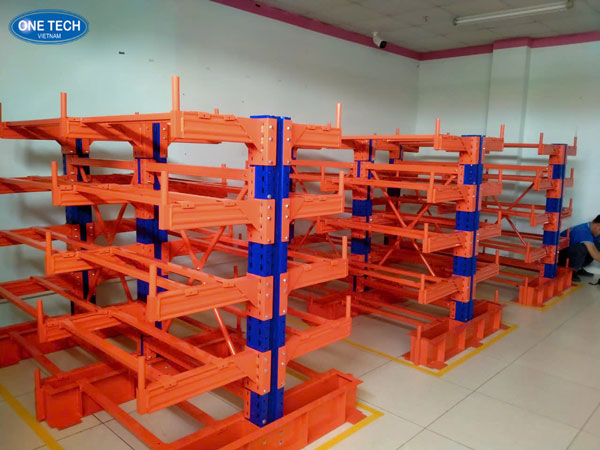 Kệ tay đỡ kết cấu chắc chắn phù hợp lưu trữ hàng hóa cồng kềnh