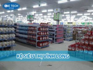 Kệ siêu thị tại Vĩnh Long, thiết kế chắc chắn, giúp trưng bày hàng hóa gọn gàng và thu hút.