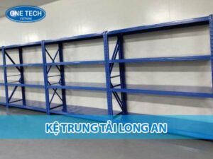 Kệ trung tải tại Long An với thiết kế chắc chắn, tải trọng cao, phù hợp cho kho hàng và cửa hàng.