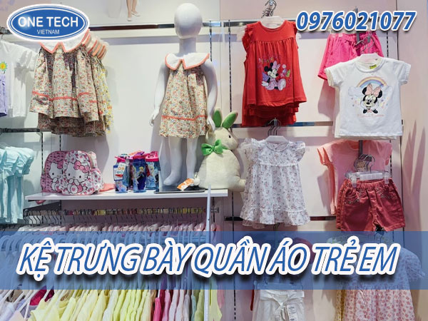 Kệ trưng bày quần áo trẻ em