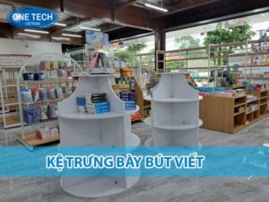 Kệ trưng bày bút viết thiết kế hiện đại, giúp sắp xếp bút gọn gàng, thu hút khách hàng.