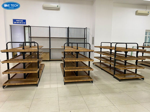 Kệ siêu thị sữa chất lượng cao, tối ưu không gian và tiện lợi cho khách hàng Kệ siêu thị sữa với các ngăn chứa đầy đủ các loại sữa, sắp xếp khoa học giúp khách hàng dễ dàng tìm kiếm