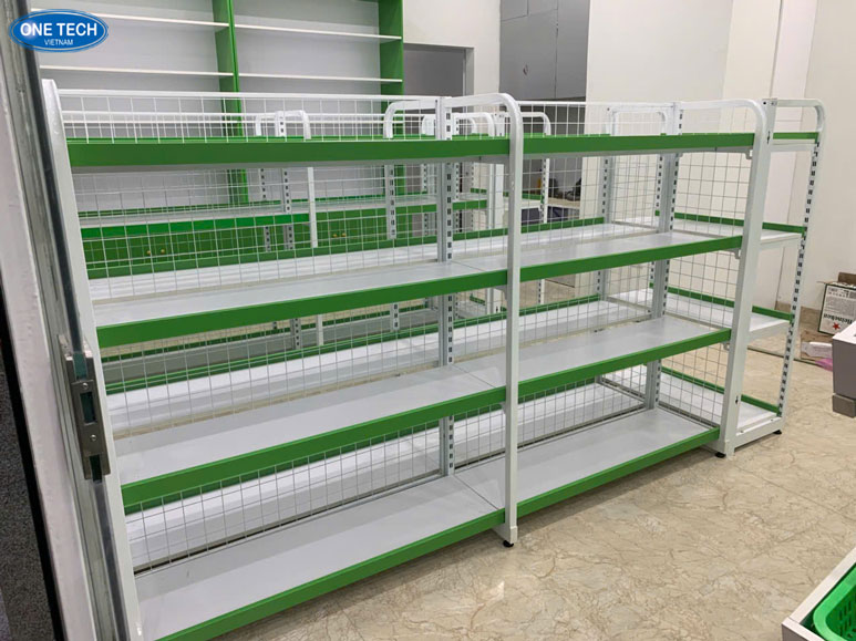 Tại sao nên mua kệ trưng bày nước suối tại One Tech? Kệ trưng bày nước suối chắc chắn, thẩm mỹ, được cung cấp bởi One Tech