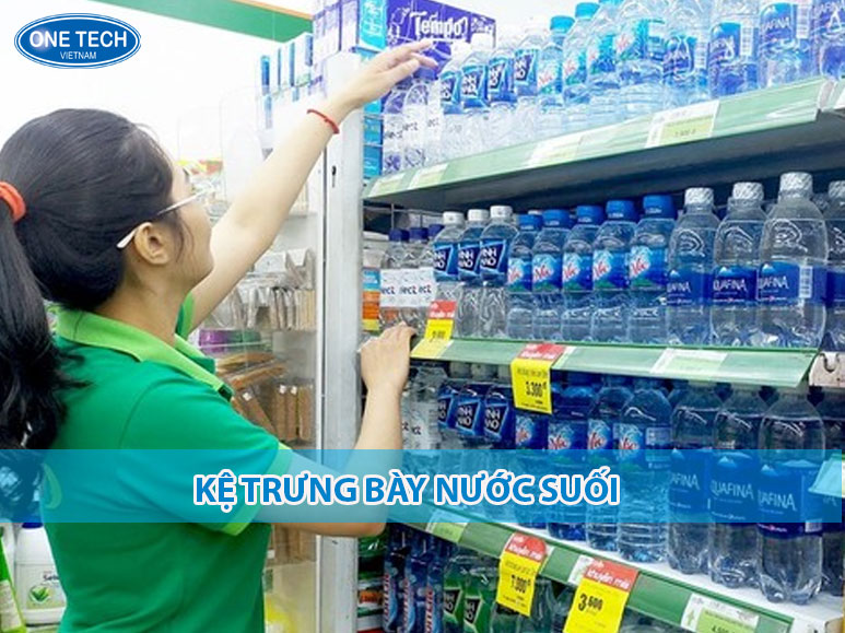 Kệ trưng bày nước suối bằng sắt sơn tĩnh điện, xếp chai nước gọn gàng trong siêu thị mini