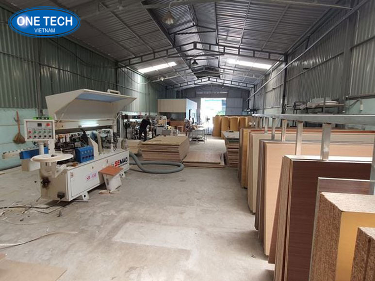 Mở xưởng làm mộc nội thất gia dụng ở nông thôn - Cơ hội làm giàu nhanh Xưởng làm mộc nội thất gia dụng tại nông thôn với máy móc hiện đại, không gian rộng rãi, cơ hội kinh doanh làm giàu nhanh