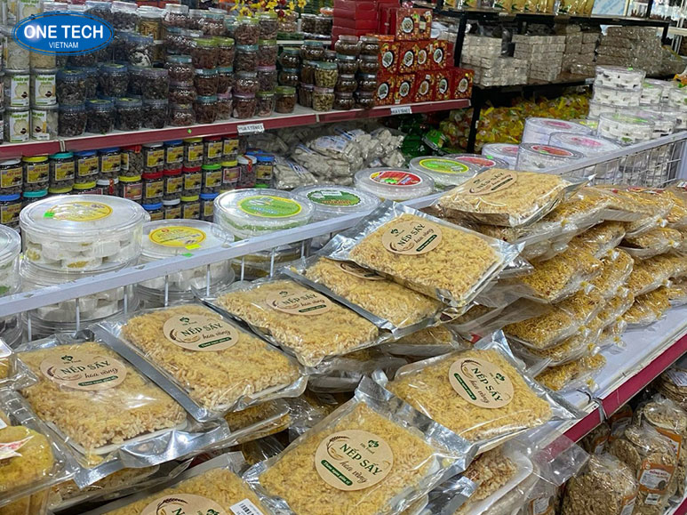 Gói cơm cháy giòn tan ngon miệng – sản phẩm bán chạy tại cửa hàng tạp hóa