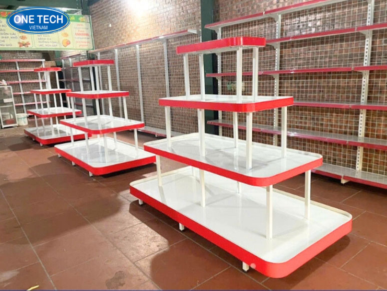Kệ trưng bày hàng hóa đa dạng, lý tưởng cho mọi cửa hàng Các mẫu kệ trưng bày giúp tạo không gian gọn gàng và tăng tính chuyên nghiệp cho cửa hàng
