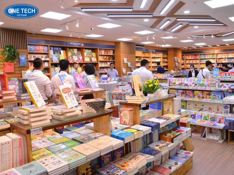Nên sử dụng loại kệ nào để sắp xếp sách hiệu quả Loại kệ phù hợp giúp việc xếp sách trưng bày gọn gàng và khoa học