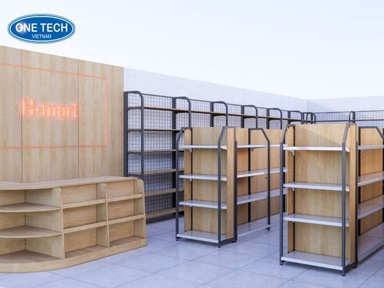 Kệ khung sắt mâm gỗ siêu thị chắc chắn – Giải pháp trưng bày hàng hóa hiệu quả Hình ảnh kệ siêu thị khung sắt kết hợp mâm gỗ nhiều tầng, thiết kế chắc chắn, phù hợp trưng bày đa dạng sản phẩm