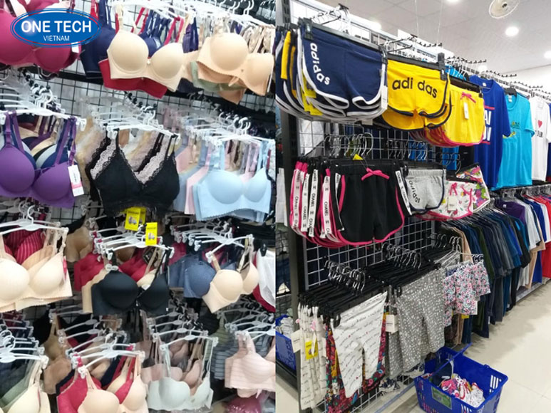 Kệ trưng bày đồ lót hiện đại, phù hợp với không gian cửa hàng thời trang Kệ sắt trưng bày đồ lót với các móc treo và ngăn đựng tiện lợi, thiết kế phù hợp cửa hàng nội y