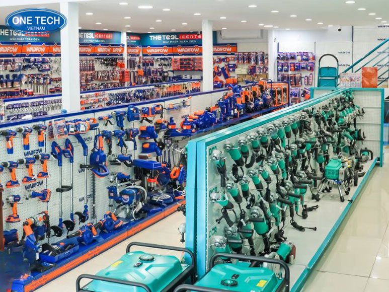 Lợi ích khi sử dụng kệ trưng bày máy khoan trong cửa hàng dụng cụ điện Kệ trưng bày máy khoan giúp sắp xếp gọn gàng và thu hút khách hàng tại cửa hàng dụng cụ điện