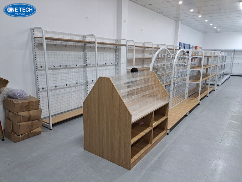 One Tech - Kệ trưng bày mỹ phẩm chất lượng cao Kệ trưng bày mỹ phẩm thiết kế hiện đại, chắc chắn do One Tech sản xuất