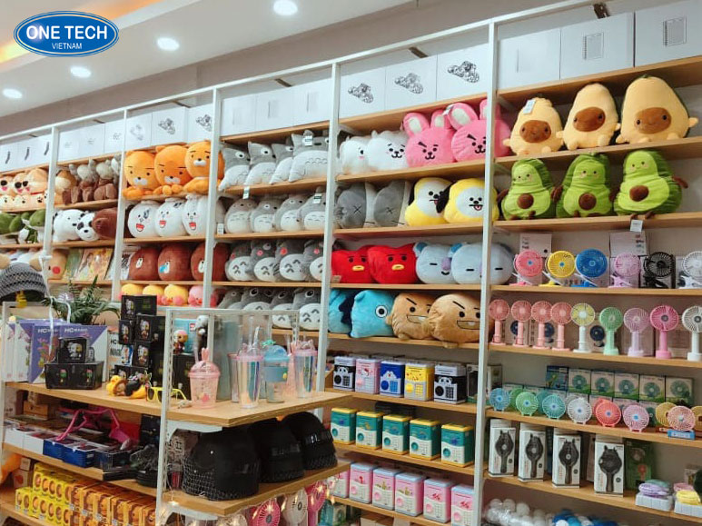 Cách trưng bày quà lưu niệm hiệu quả để tăng doanh thu Trưng bày quà lưu niệm sáng tạo giúp thu hút khách hàng và tăng doanh thu hiệu quả