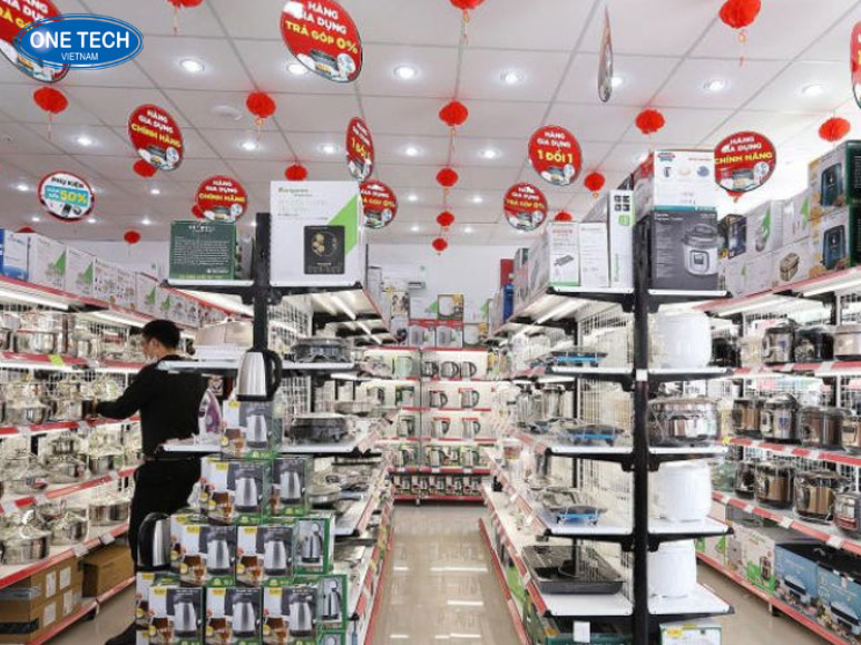 Mặt hàng đồ gia dụng thông minh được bày bán trong cửa hàng kinh doanh lợi nhuận cao
