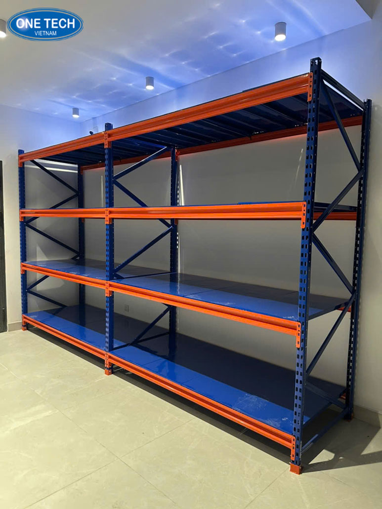 Kệ 500kg mỗi tầng sơn tĩnh điện – Chống gỉ, bền bỉ vượt trội Kệ tải trọng 500kg/tầng làm từ thép sơn tĩnh điện, chống gỉ, độ bền cao, phù hợp nhà kho ẩm ướt