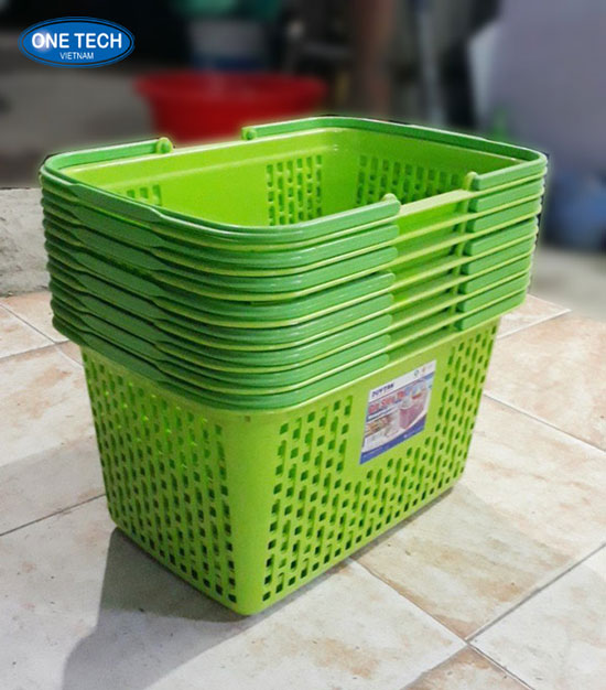Kinh nghiệm lựa chọn giỏ xách siêu thị phù hợp cho mọi nhu cầu mua sắm Giỏ xách siêu thị có bánh xe, tay cầm tiện lợi dùng trong cửa hàng tiện lợi