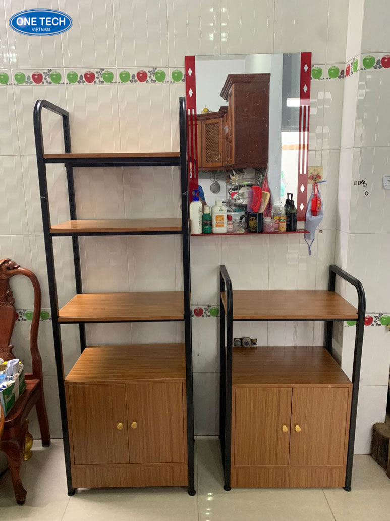 Kệ lưu trữ đồ dùng gia đình thiết kế tiện ích và thẩm mỹ Kệ đựng đồ gia dụng có thiết kế chắc chắn, phù hợp để sắp xếp các vật dụng sinh hoạt hằng ngày