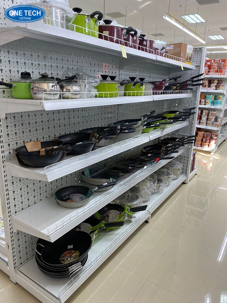 Kệ trưng bày đồ gia dụng tiện dụng cho siêu thị và cửa hàng hiện đại Kệ trưng bày đa tầng cho đồ gia dụng, giúp tăng khả năng hiển thị sản phẩm