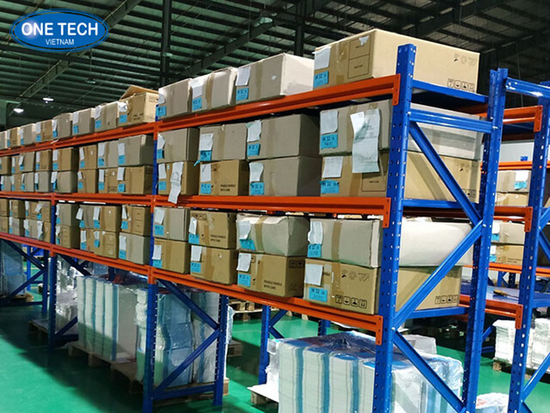 Kệ lưu trữ tài liệu văn phòng thiết kế tối ưu, phù hợp mọi không gian Hình ảnh thực tế kệ lưu trữ tài liệu văn phòng bằng kim loại, màu sắc trung tính, kiểu dáng phù hợp nhiều mục đích sử dụng