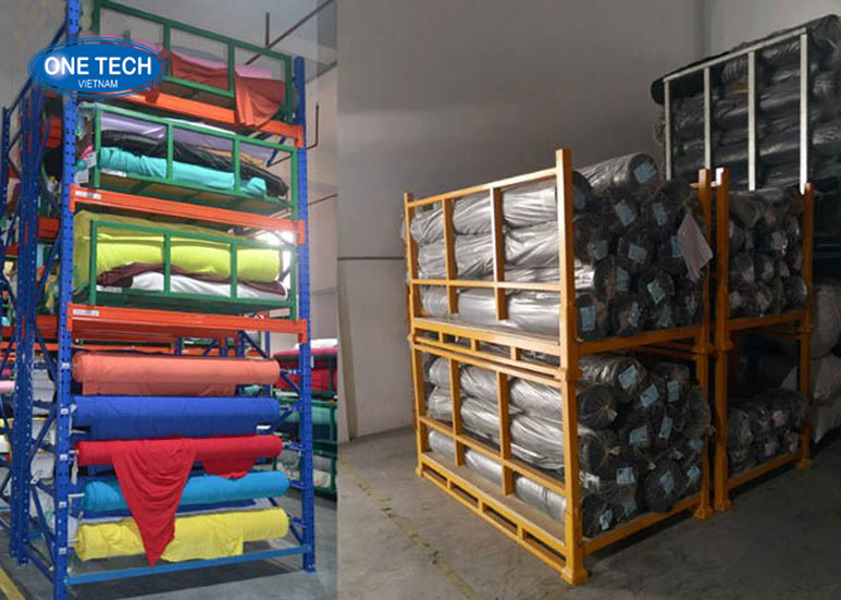 Pallet khung kim loại chắc chắn dùng để chứa và vận chuyển các cuộn vải lớn trong kho