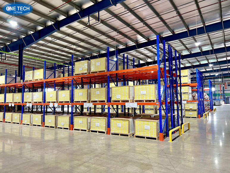 Kệ kho logistic chất lượng cao của Giá Kệ One Tech Giá Kệ One Tech chuyên cung cấp kệ kho logistic uy tín, bền chắc tại Việt Nam
