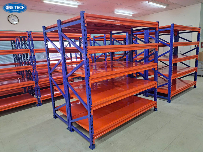 Kệ mới giá tốt tại One Tech – Thay thế hoàn hảo cho kệ kho thanh lý Kệ kho hàng mới chất lượng cao, giá tốt như hàng thanh lý tại One Tech