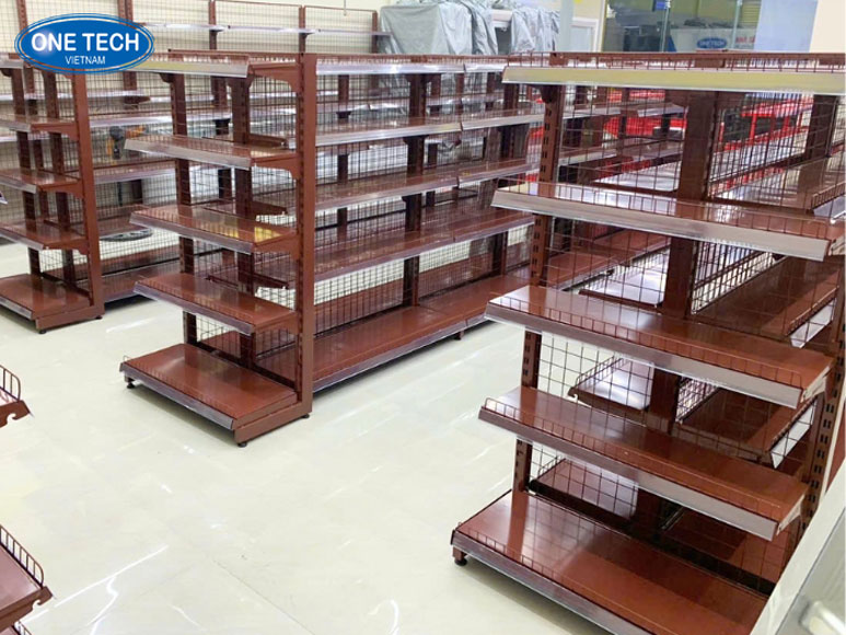 Kệ siêu thị màu đỏ Vinmart – Thiết kế độc quyền, nổi bật mọi không gian bán lẻ Kệ siêu thị màu đỏ Vinmart với thiết kế chắc chắn, khung sắt sơn tĩnh điện, nổi bật trong không gian cửa hàng tiện lợi