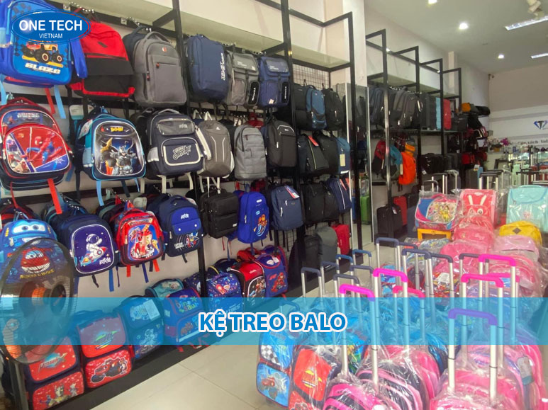 Kệ treo balo 5 móc chất liệu sắt sơn tĩnh điện, thiết kế chắc chắn, phù hợp cho shop balo, túi xách