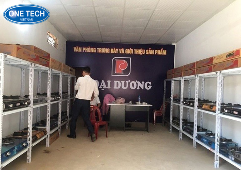 Bộ sưu tập giá kệ trưng bày bếp gas – Thiết kế thông minh, dễ tùy chỉnh Giá kệ bếp gas kết cấu chắc chắn, kiểu dáng linh hoạt, hỗ trợ trưng bày sản phẩm khoa học trong không gian cửa hàng