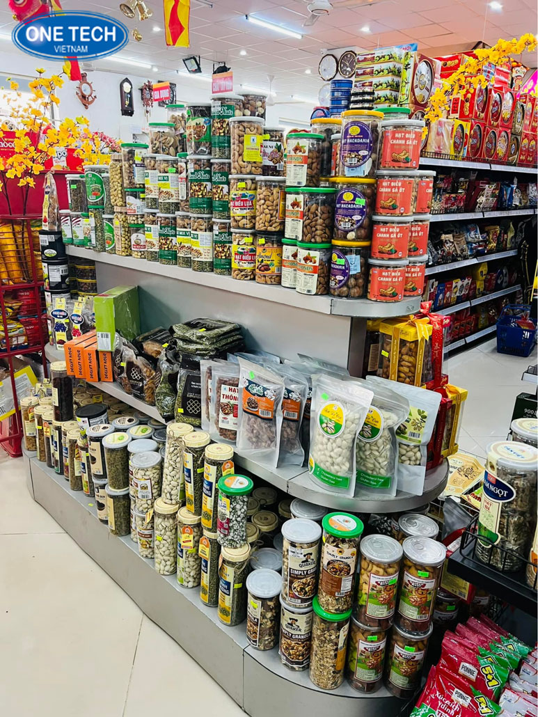 Kệ trưng bày hàng ăn vặt cho cửa hàng tạp hóa Kệ trưng bày snack, bánh tráng và khô gà đóng túi