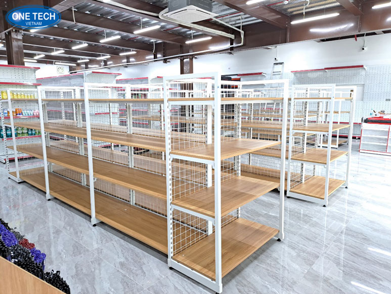 Giá kệ trưng bày OMO thu hút ánh nhìn tại điểm bán lẻ Giá kệ thương hiệu OMO nổi bật, thiết kế gọn gàng và tiện dụng