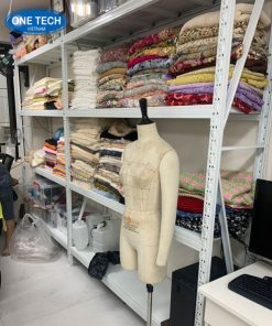 Kệ trung tải sơn trắng, cấu tạo bằng khung thép chịu lực, dùng cho kho và cửa hàng