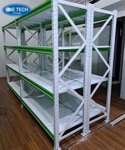 Kệ sắt trung tải sơn trắng, thiết kế chắc chắn, dùng trong nhà kho hoặc cửa hàng