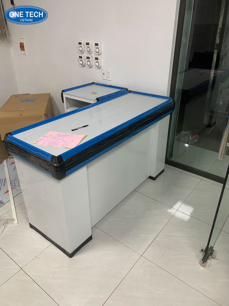 Bàn thu ngân Đà Nẵng thiết kế hiện đại cho cửa hàng tiện lợi Bàn thu ngân Đà Nẵng phù hợp cho siêu thị mini, cửa hàng bán lẻ