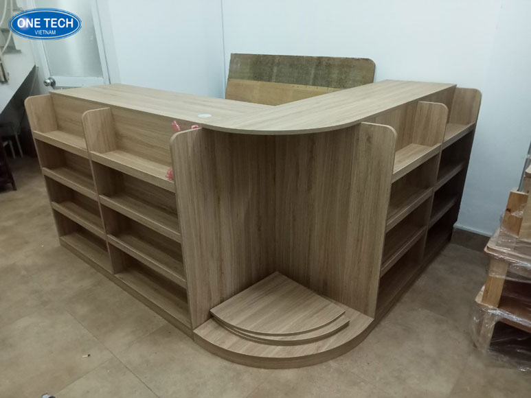 Mẫu bàn thu ngân Đà Nẵng tối ưu không gian quầy tính tiền Bàn thu ngân sử dụng tại cửa hàng, siêu thị ở Đà Nẵng