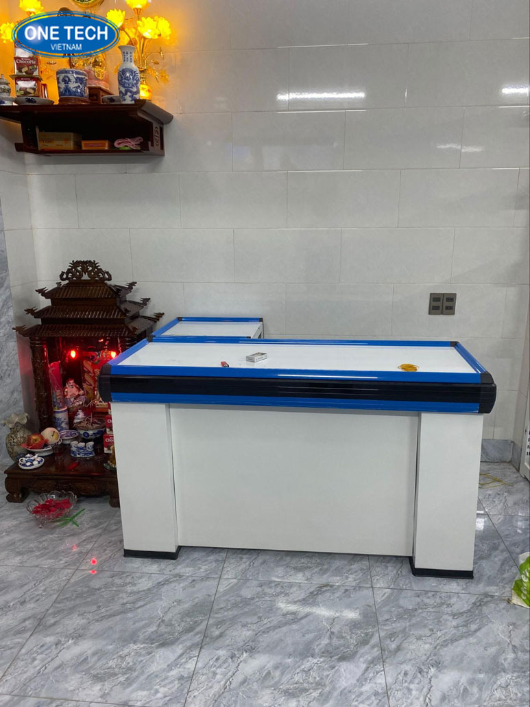 Bàn thu ngân sử dụng tại cửa hàng bán lẻ ở Hải Phòng với thiết kế thân thiện