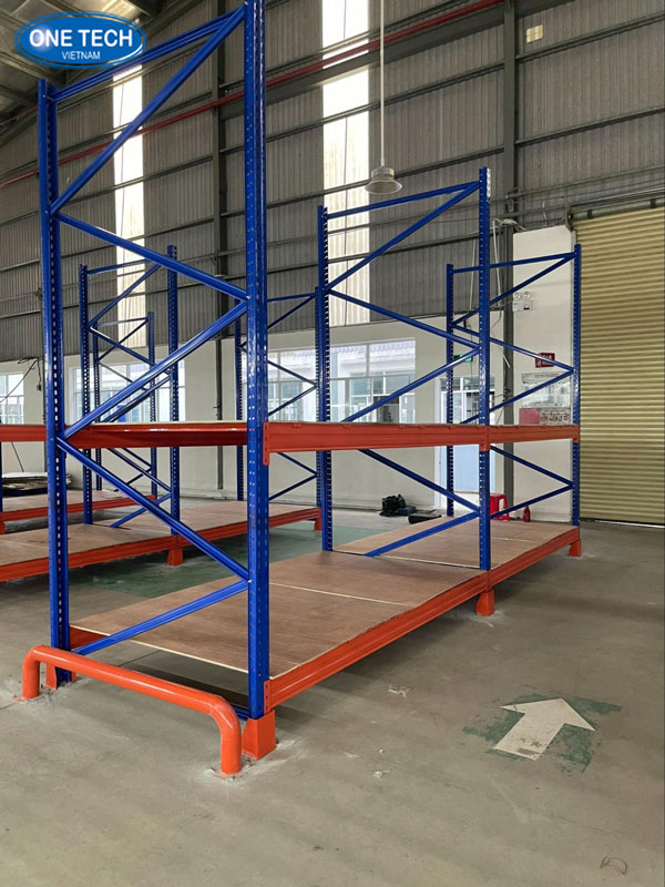 Kệ 2 tầng công nghiệp One Tech - Đáp ứng nhu cầu lưu trữ hàng nặng Mẫu kệ kho công nghiệp 2 tầng One Tech với khả năng chịu tải lớn