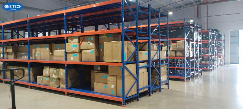 Kệ kho bao bì thiết kế chắc chắn, lưu trữ hiệu quả trong nhà kho