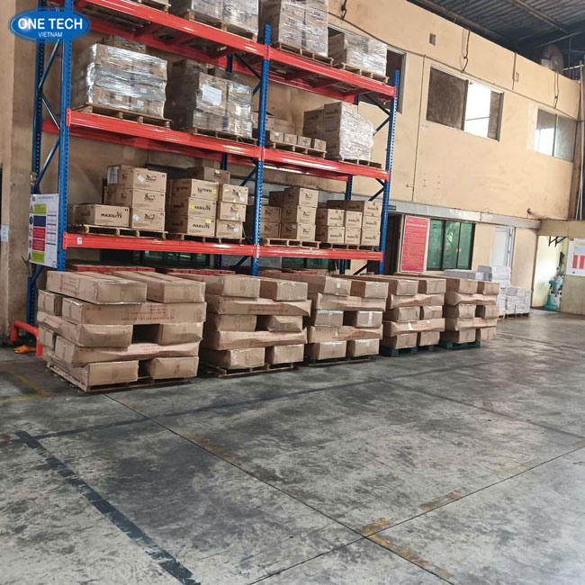 Kệ kho hàng lưu trữ tối ưu cho nhà kho công nghiệp Hệ thống kệ kho hàng chịu tải lớn, giúp sắp xếp hàng hóa gọn gàng và khoa học