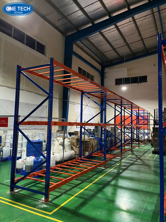 Kệ kho hàng hỗ trợ lưu trữ hệ thống, tiết kiệm chi phí vận hành Kệ kho hàng lắp đặt khoa học, phù hợp với nhiều mô hình lưu trữ công nghiệp
