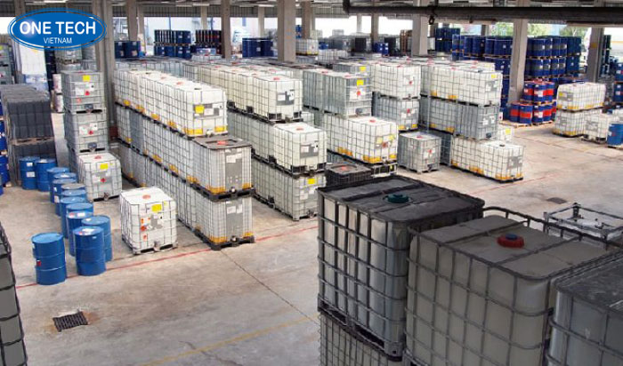 Tiêu chí chọn kệ kho hóa chất an toàn và hiệu quả Kệ kho hóa chất được thiết kế chịu tải nặng, chống ăn mòn, phù hợp lưu trữ hóa chất công nghiệp