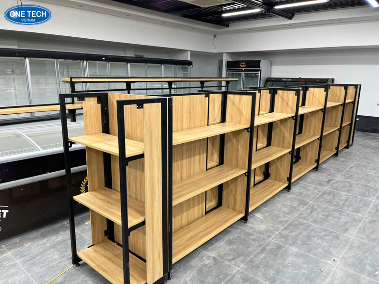 Kệ gỗ khung sắt trưng bày hàng đẹp tại TP.HCM Kệ gỗ khung sắt bày hàng hóa chuyên dụng cho cửa hàng tại TP.HCM