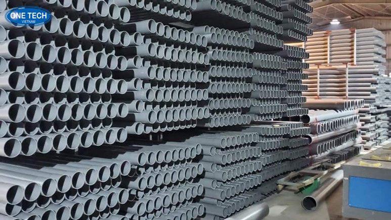 Lợi ích khi dùng kệ trưng bày ống nước trong cửa hàng Kệ trưng bày ống nước giúp sắp xếp hàng hóa gọn gàng, tăng tính thẩm mỹ cho cửa hàng