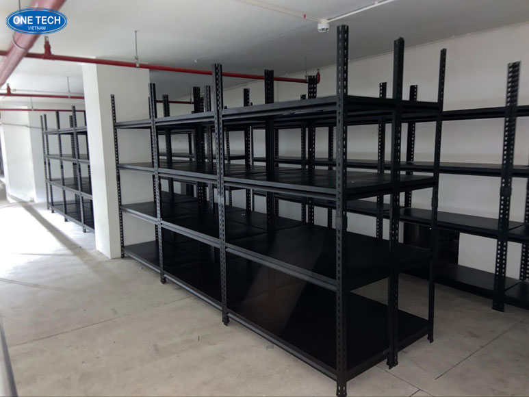 One Tech – Giải pháp trưng bày và lưu trữ tối ưu cho mọi không gian Kệ trưng bày hàng hóa do One Tech thiết kế, tối ưu không gian và công năng sử dụng