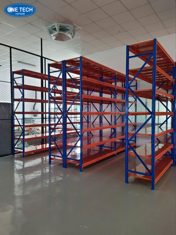 Báo giá kệ trung tải 7 tầng mới nhất Kệ trung tải 7 tầng sơn tĩnh điện màu xám, thiết kế chắc chắn, giá bán ưu đãi theo từng kích thước và tải trọng