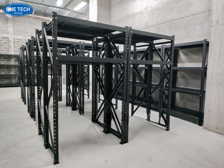 Kệ trung tải chứa đồ điện máy chịu lực 700kg/tầng, thiết kế chắc chắn, tối ưu không gian lưu trữ