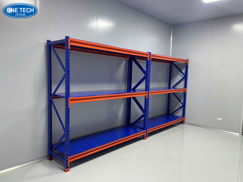 Kệ trung tải để đồ điện máy, hỗ trợ trưng bày sản phẩm ngăn nắp và thu hút khách hàng